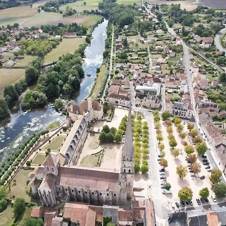 Le Logis De Louis Holiday home *